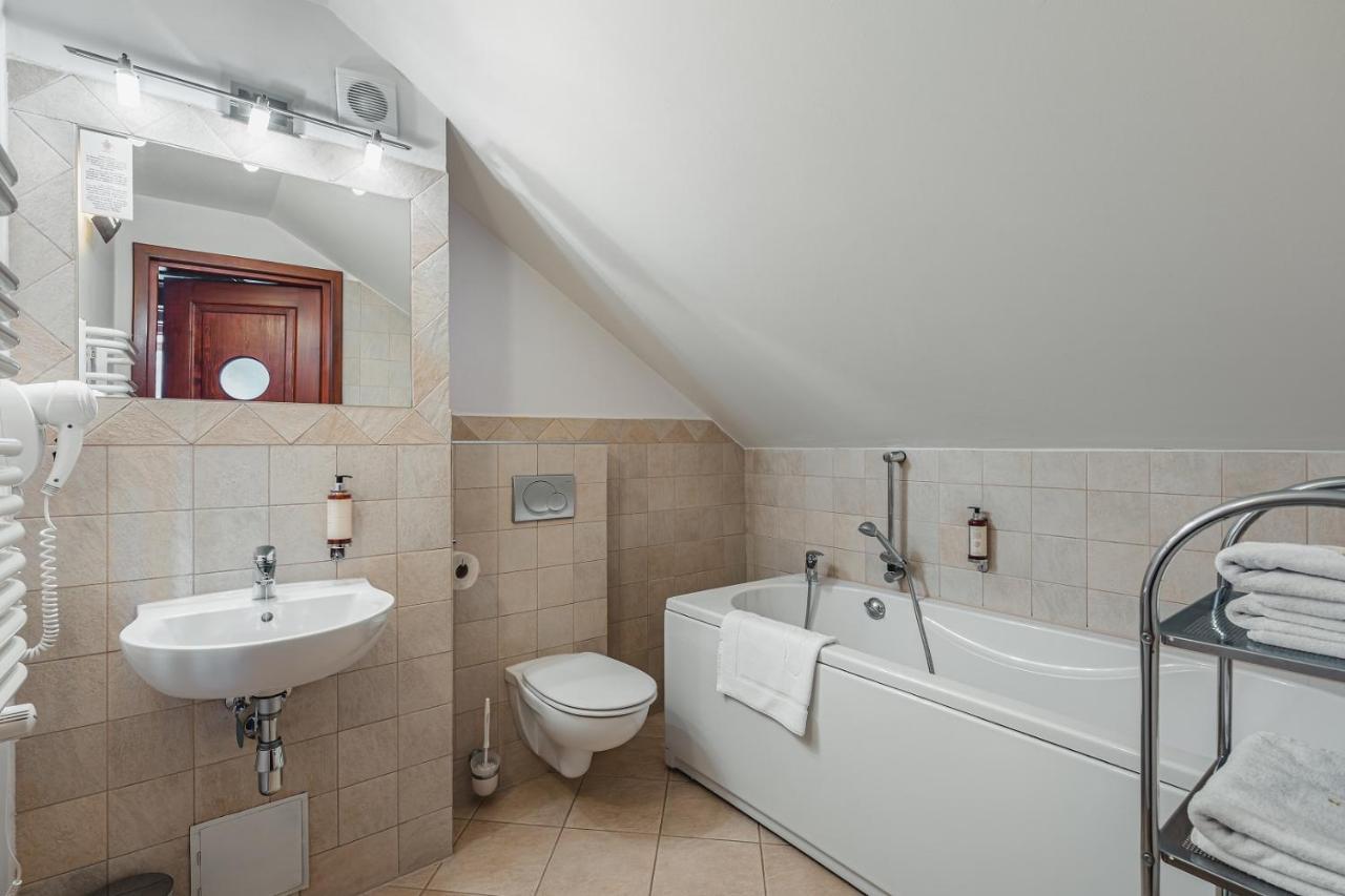 Hotel Batory Шавница Экстерьер фото
